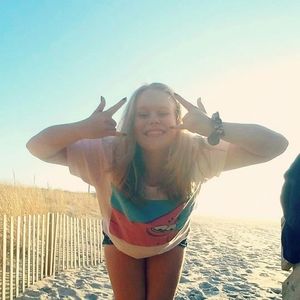 Meet your Posher, Arielle